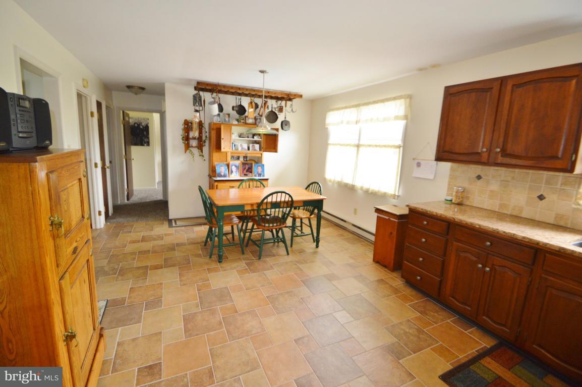 722 West Brubaker Valley Road Lititz, PA 17543 - Photo 6 of 33