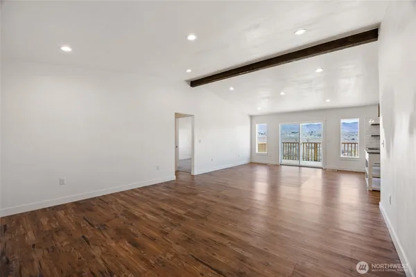 $725,000 | 3063 Conarty Road, Malaga, WA 98828