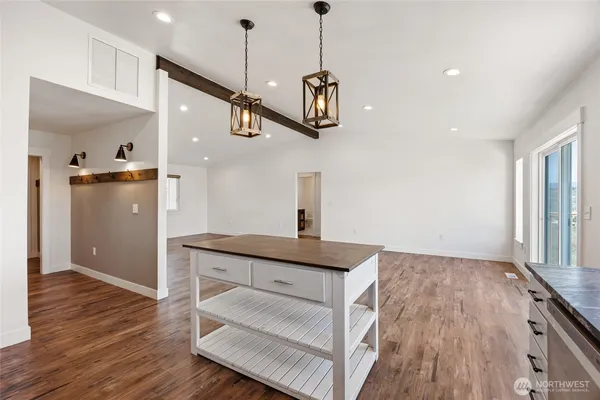 $725,000 | 3063 Conarty Road, Malaga, WA 98828