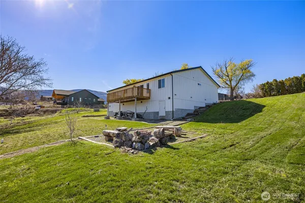 $725,000 | 3063 Conarty Road, Malaga, WA 98828