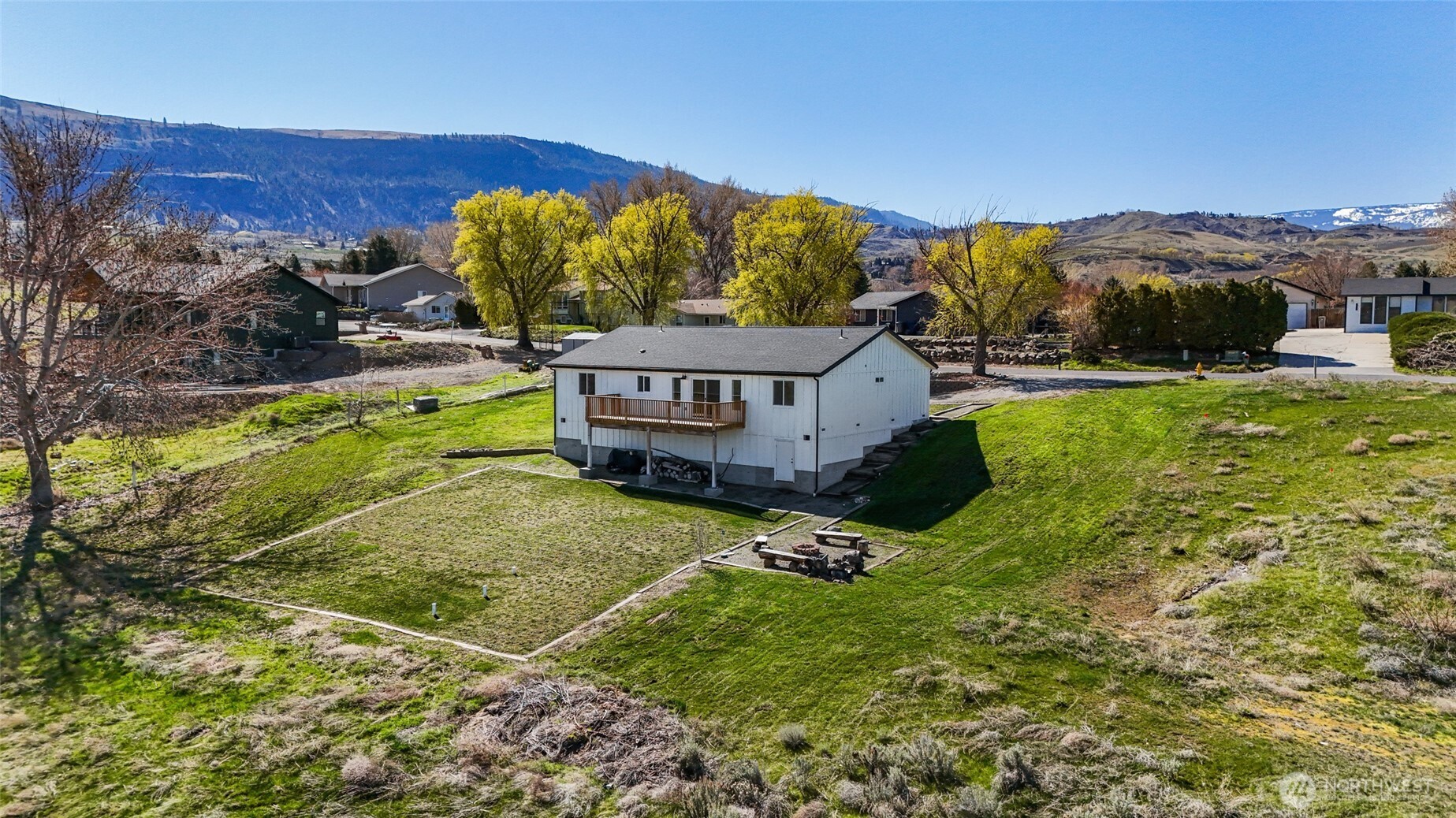 3063 Conarty Road Malaga, WA 98828 - Photo 5 of 40