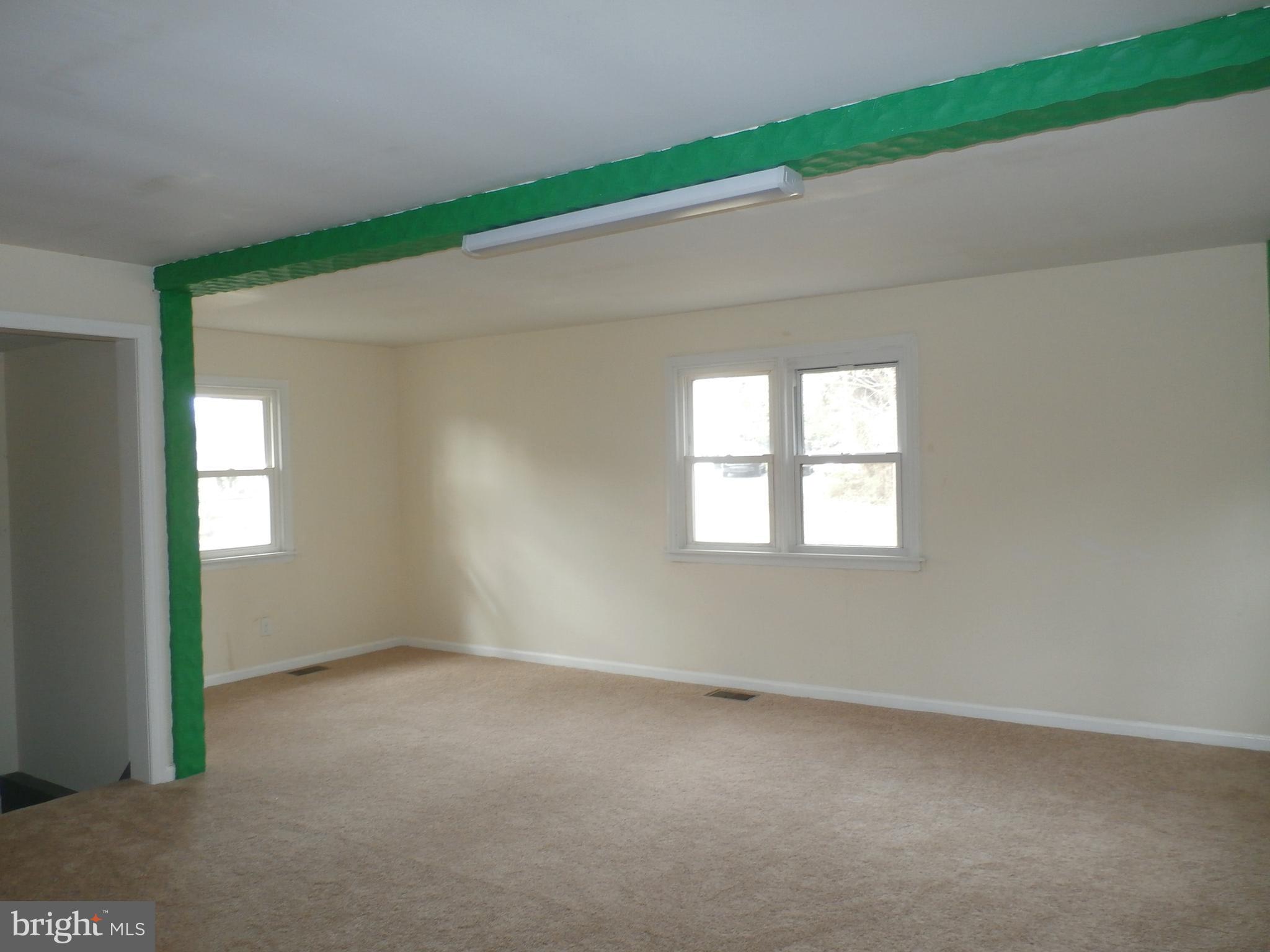 1702 Larkin Road Boothwyn, PA 19061 - Photo 8 of 28 Dining / Family room