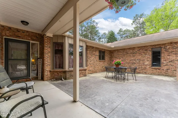 $379,000 | 815 Myrtlewood Court, Southern Pines, NC 28387