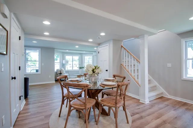 $1,175,000 | W188S7598 W188-s7598 Oak Grove, Muskego, WI 53150