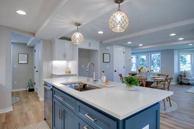 $1,175,000 | W188S7598 W188-s7598 Oak Grove, Muskego, WI 53150