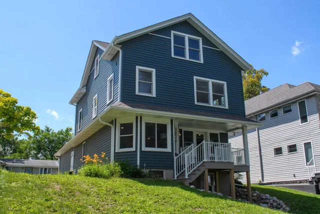 $1,175,000 | W188S7598 W188-s7598 Oak Grove, Muskego, WI 53150