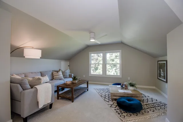 $1,175,000 | W188S7598 W188-s7598 Oak Grove, Muskego, WI 53150