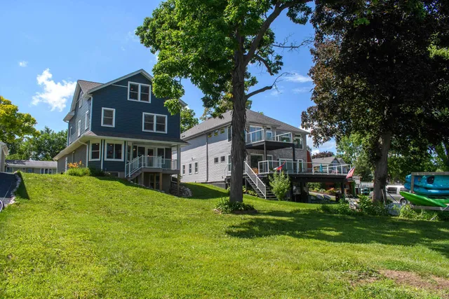 $1,175,000 | W188S7598 W188-s7598 Oak Grove, Muskego, WI 53150