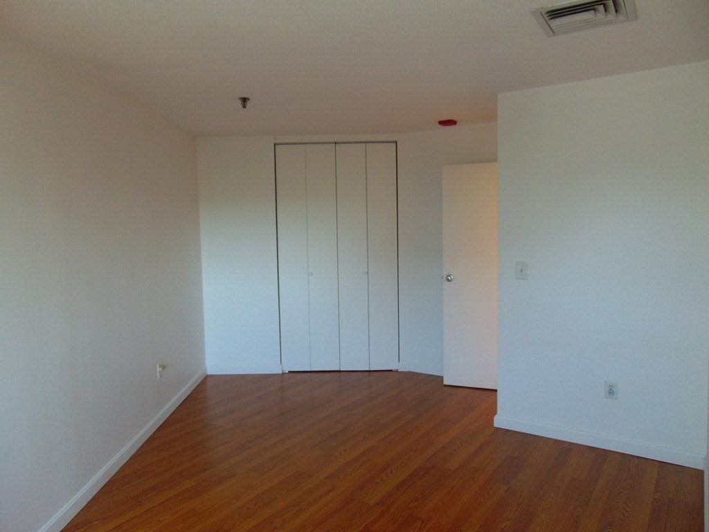 133 Commander Shea Boulevard, Unit 621 Quincy, MA 02171 - Photo 13 of 17