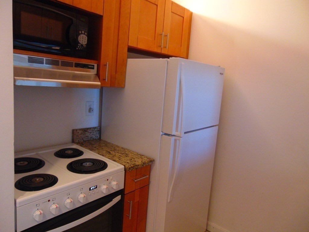 133 Commander Shea Boulevard, Unit 621 Quincy, MA 02171 - Photo 7 of 17