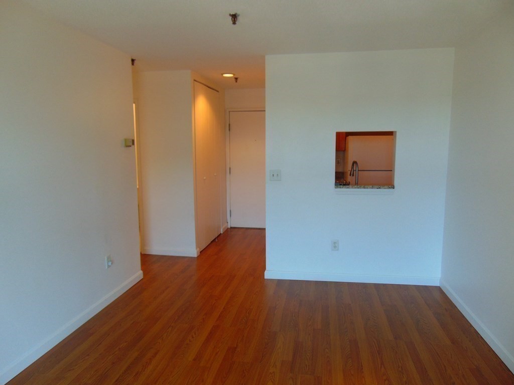 133 Commander Shea Boulevard, Unit 621 Quincy, MA 02171 - Photo 8 of 17