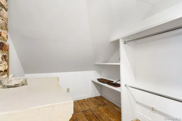 $575,000 | 20 Abbeyfield Lane, Brewster, NY 10509