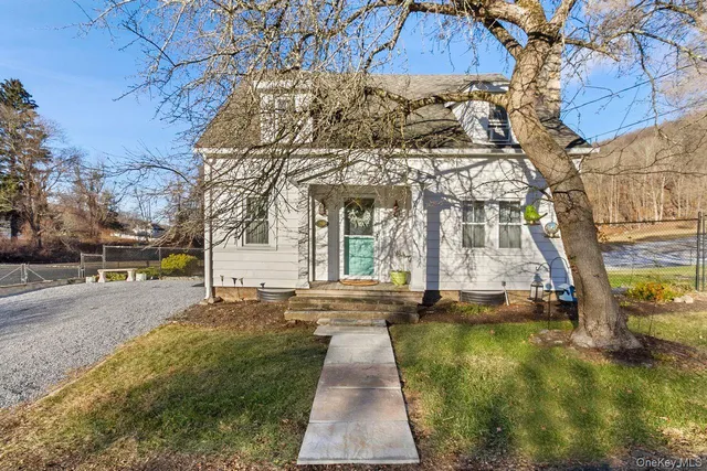 $575,000 | 20 Abbeyfield Lane, Brewster, NY 10509