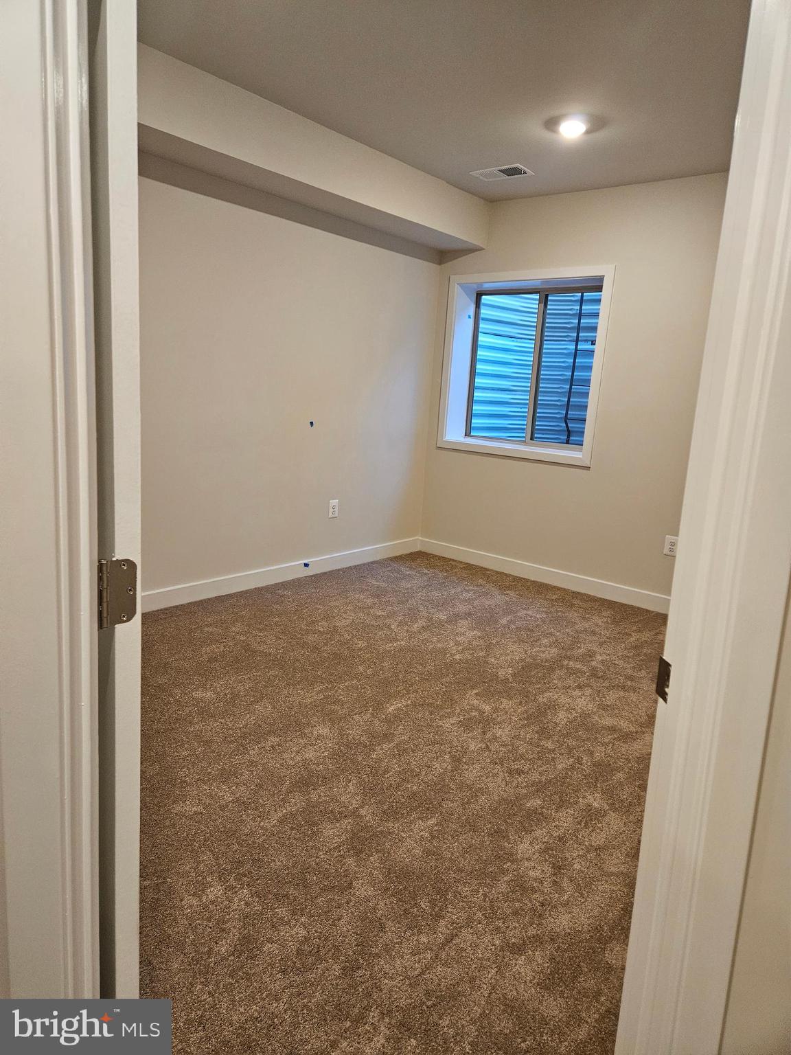 11017 Resort Road Ellicott City, MD 21042 - Photo 19 of 20 Walkin/Basement BR