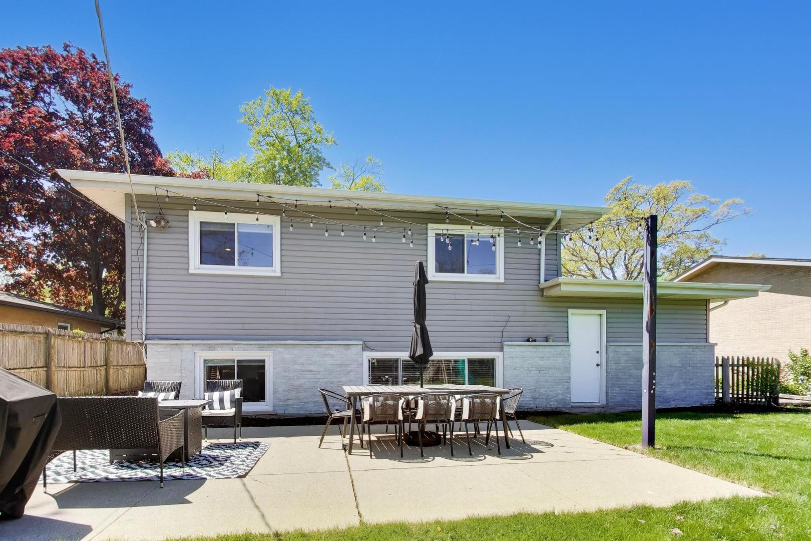 1153 Kenton Road Deerfield, IL 60015 - Photo 33 of 40 Gallery Image 33