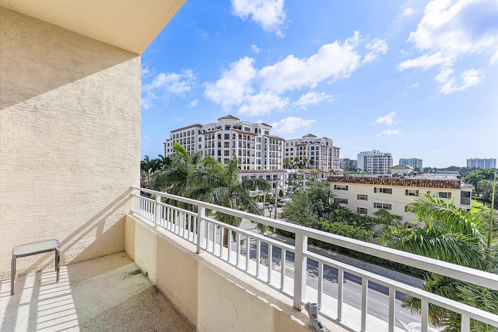 99 Southeast Mizner Boulevard, Unit 511 Boca Raton, FL 33432 - Photo 5 of 29 20-99 SE Mizner Blvd_020