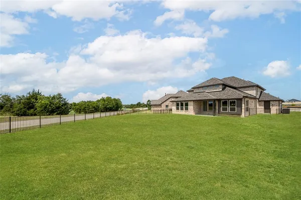 $800,239 | 2719 Triumph Court, Heath, TX 75126