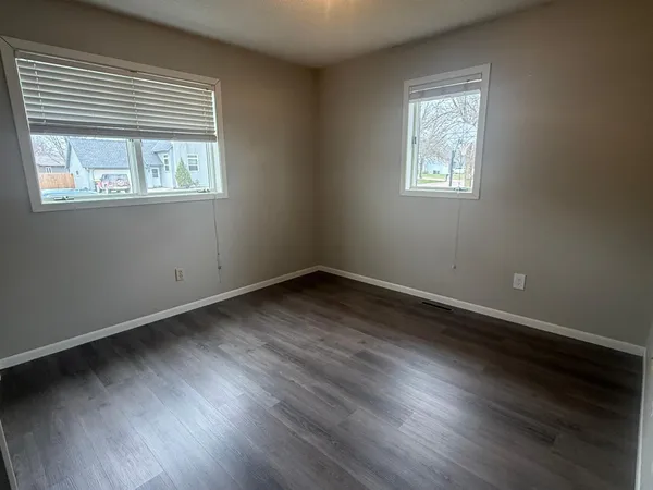 $325,000 | 808 East Oak Street, Redwood Falls, MN 56283