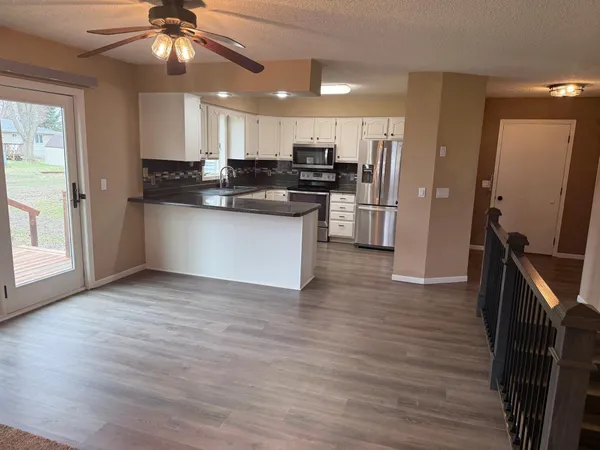 $325,000 | 808 East Oak Street, Redwood Falls, MN 56283