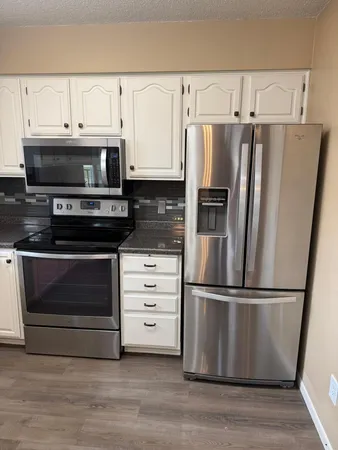 $325,000 | 808 East Oak Street, Redwood Falls, MN 56283