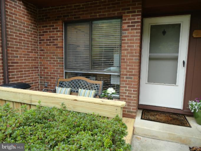 11511 Buttonwood Court Reston, VA 20191 - Photo 18 of 23 Exterior (Front)