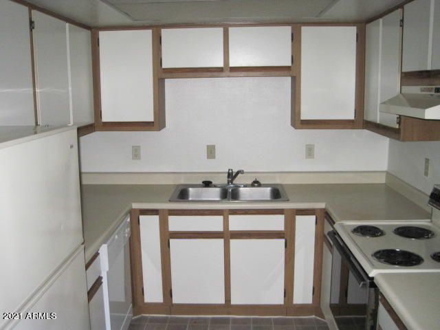 1340 North Recker Road, Unit 342 Mesa, AZ 85205 - Photo 3 of 4 7734d5a7148f4e61b4cadad41c841f03