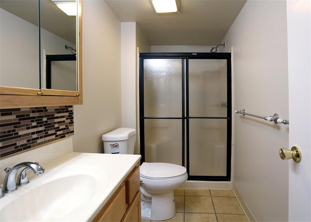 595 Hall Road Beaver, PA 15009 - Photo 9 of 17 Full bathroom on main floor.