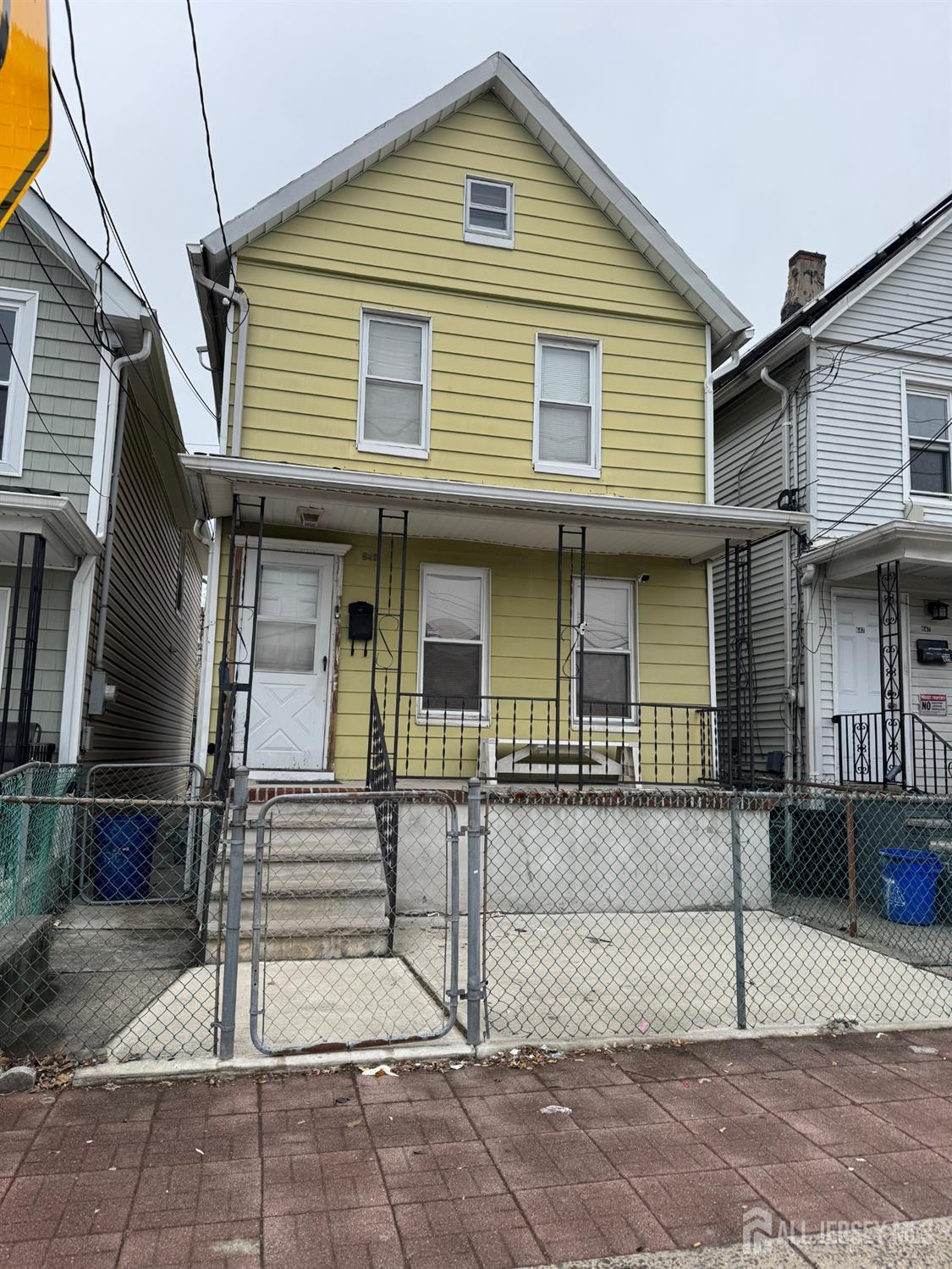 645 State Street Perth Amboy, NJ 08861 - Photo 1 of 13 Gallery Image 1