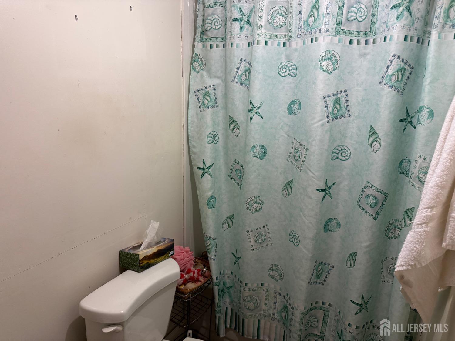 645 State Street Perth Amboy, NJ 08861 - Photo 9 of 13 Gallery Image 9