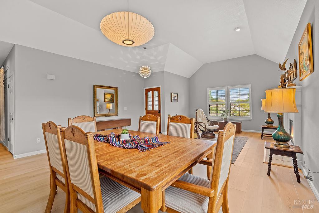6287 Meadowbreeze Court Santa Rosa, CA 95409 - Photo 16 of 62