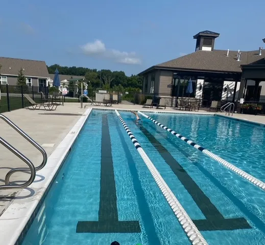 $349,999 | 218 Sussex Court, North Aurora, IL 60542