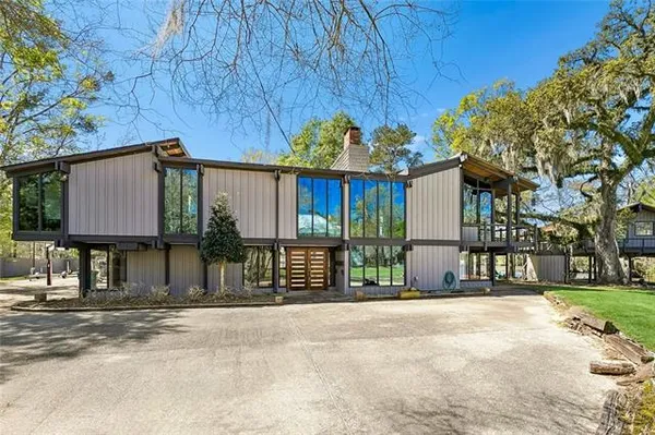 $3,200,000 | 17049 Three Rivers Road, Covington, LA 70433