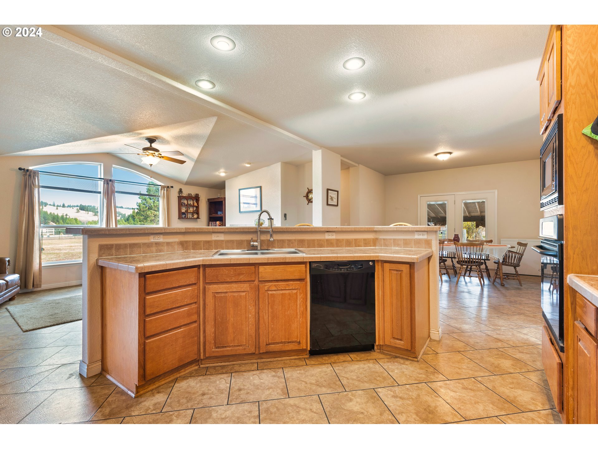 54508 Coombs Loop La Grande, OR 97850 - Photo 17 of 47