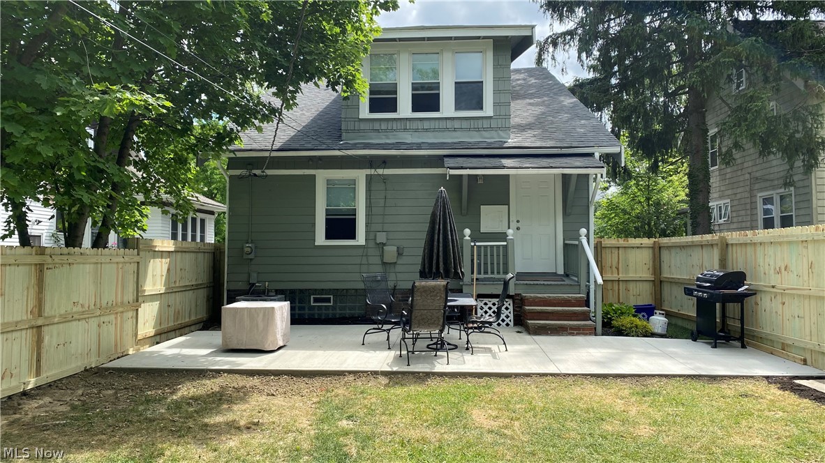 2578 Queenston Road Cleveland Heights, OH 44118 - Photo 25 of 27 Newer concrete patio and Privacy Fence