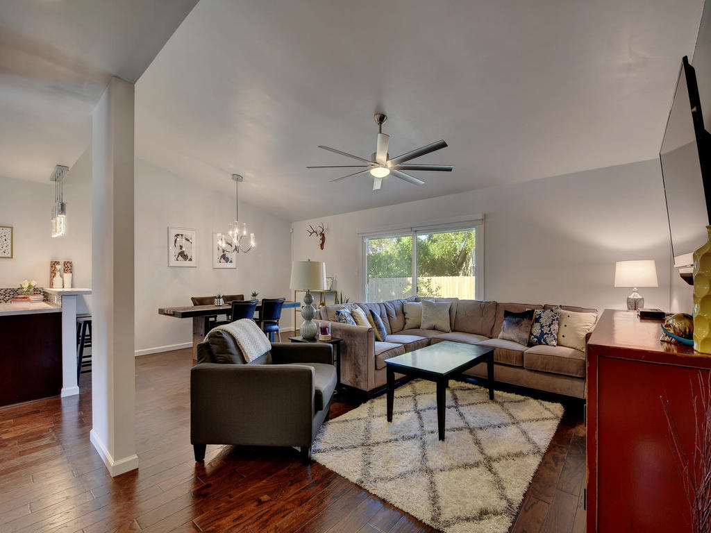 5320 Presidio Road Austin, TX 78745 - Photo 6 of 37