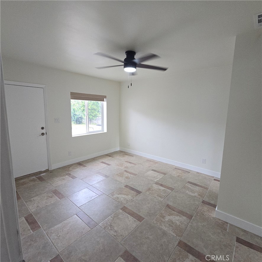 6704 Rhea Avenue Reseda, CA 91335 - Photo 14 of 18