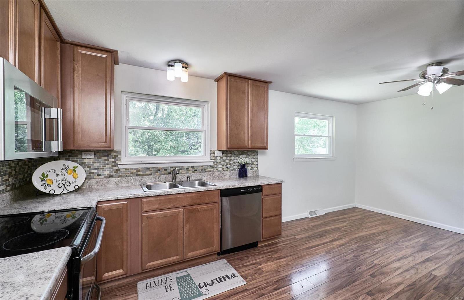 511 Sunset Lane O'Fallon, MO 63366 - Photo 10 of 29