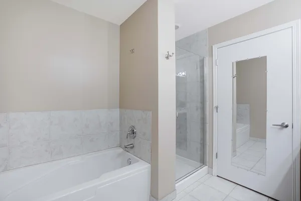 $3,400 | 41 East 8th Street, Unit 2702, Chicago, IL 60605