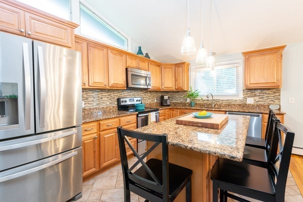 12 Fatima Road Stoneham, MA 02180 - Photo 8 of 42
