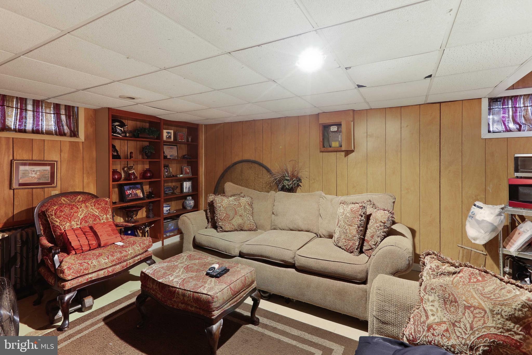 5925 Glenkirk Road Baltimore, MD 21239 - Photo 21 of 29 Family rm