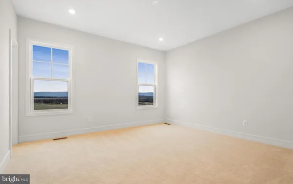 $2,600 | 129 Checkerspot Way Lake, White Post, VA 22663