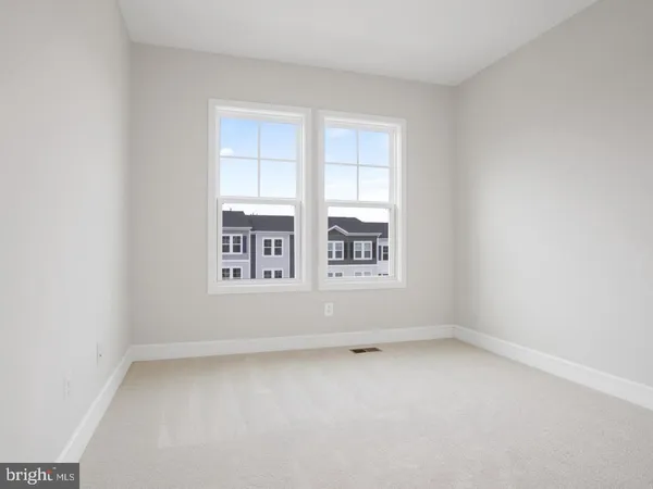 $2,600 | 129 Checkerspot Way Lake, White Post, VA 22663