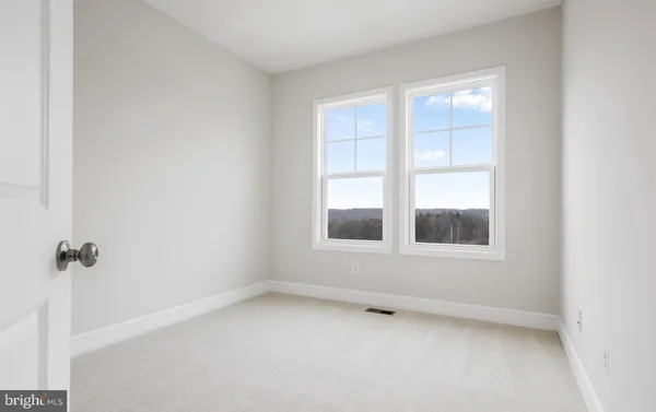 $2,600 | 129 Checkerspot Way Lake, White Post, VA 22663