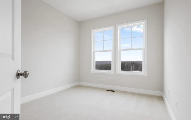 $2,600 | 129 Checkerspot Way Lake, Front Royal, VA 22630