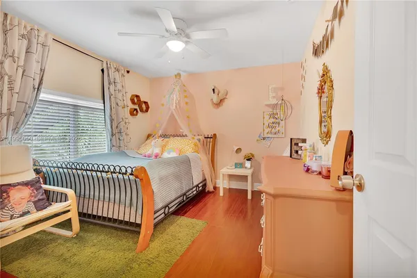 $4,000 | 1610 West Sandpiper Circle, Pembroke Pines, FL 33026