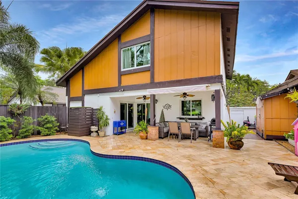 $4,000 | 1610 West Sandpiper Circle, Pembroke Pines, FL 33026