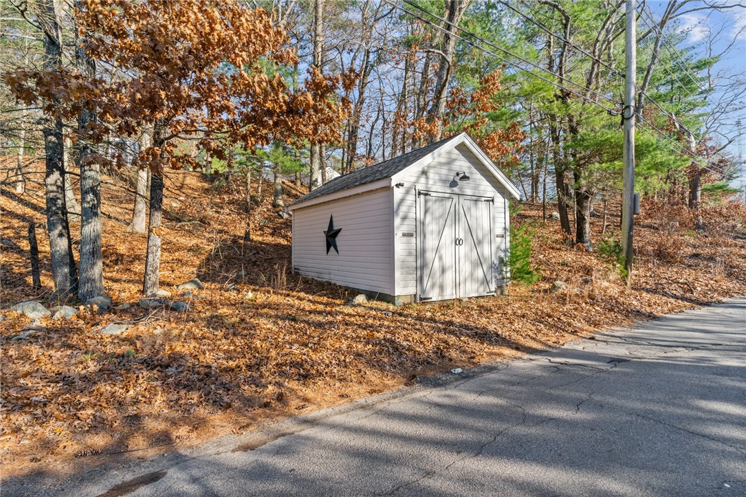 185 Stillwater Road Smithfield, RI 02917 - Photo 34 of 47