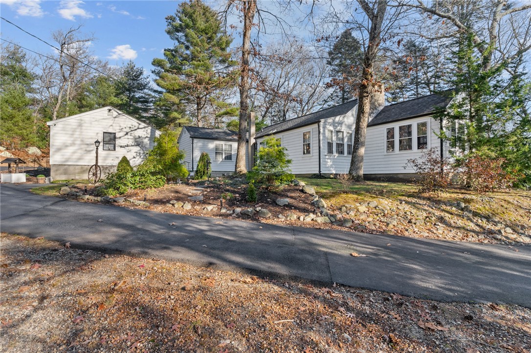 185 Stillwater Road Smithfield, RI 02917 - Photo 36 of 47