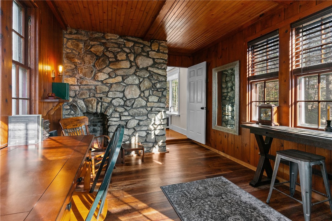 185 Stillwater Road Smithfield, RI 02917 - Photo 8 of 47