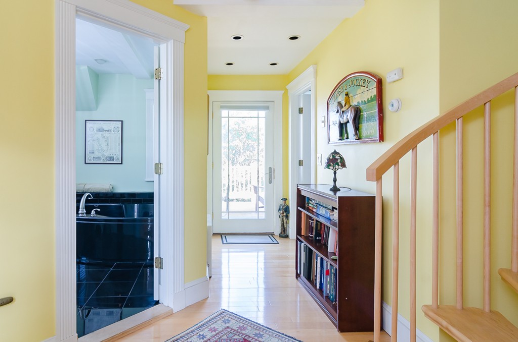 10 Main Street Hull, MA 02045 - Photo 20 of 30 Gallery Image 20